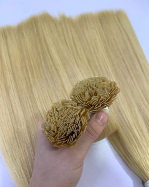Flat-tip hair – Black and blonde color